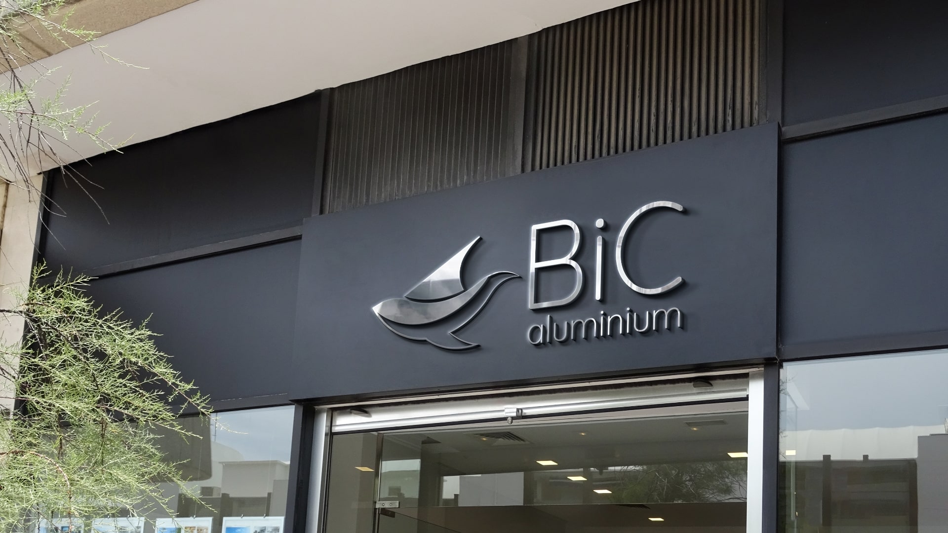 BIC Aluminium - logo dizaina izstrāde, logo dizains 2-min